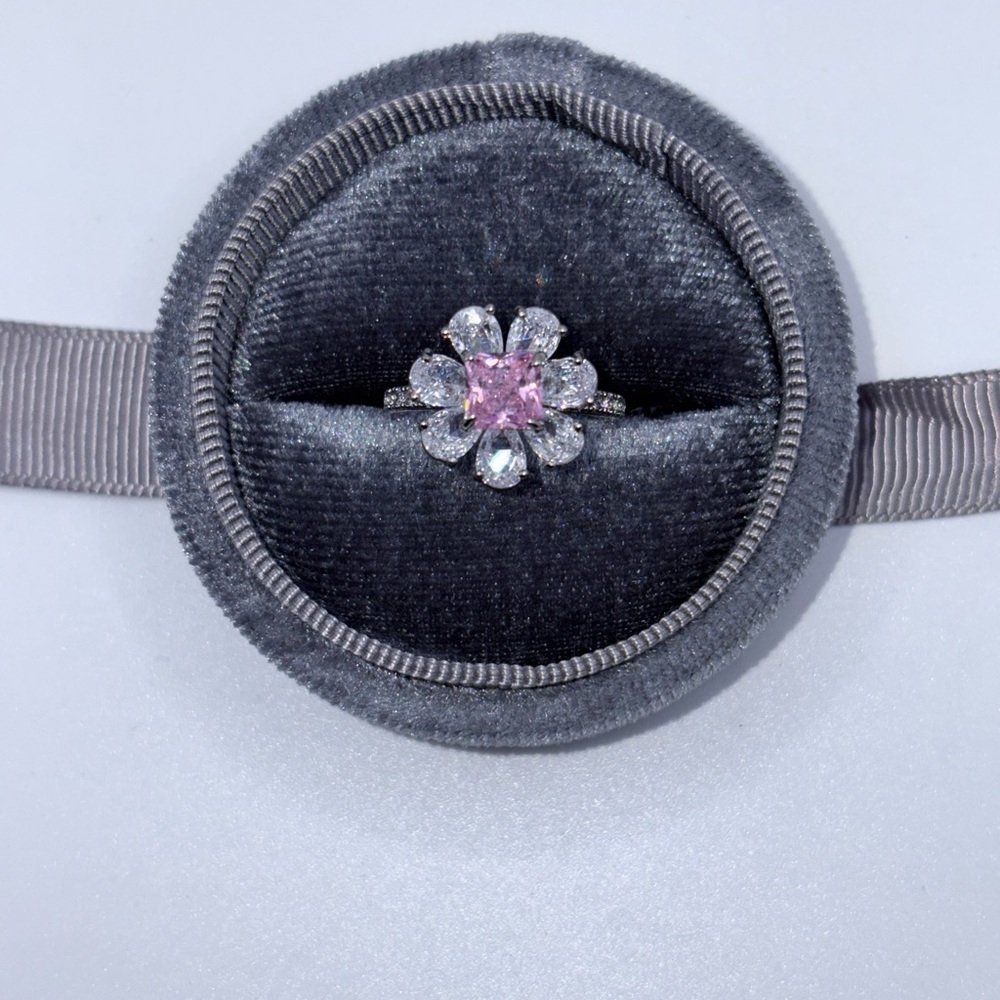 Saks Fifth Avenue 925 sterling silver Pink and Silver flower Gemstone Ring
